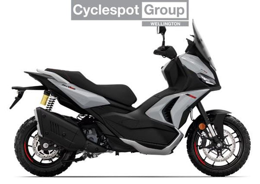 2024 Aprilia SR GT 400