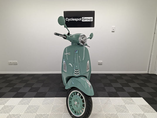 2026 Vespa Primavera 80th Anniversary