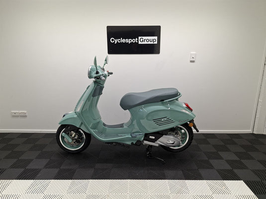 2026 Vespa Primavera 80th Anniversary