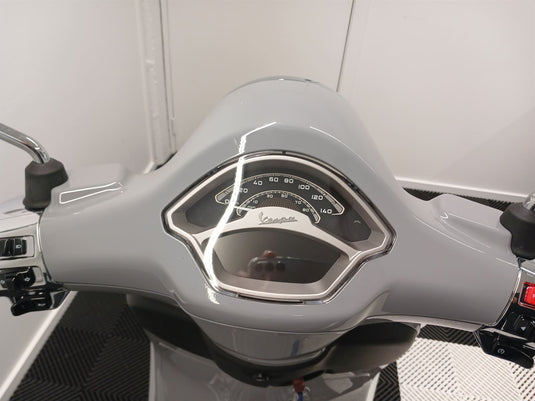 2024 Vespa Primavera 150 | Grey Materia