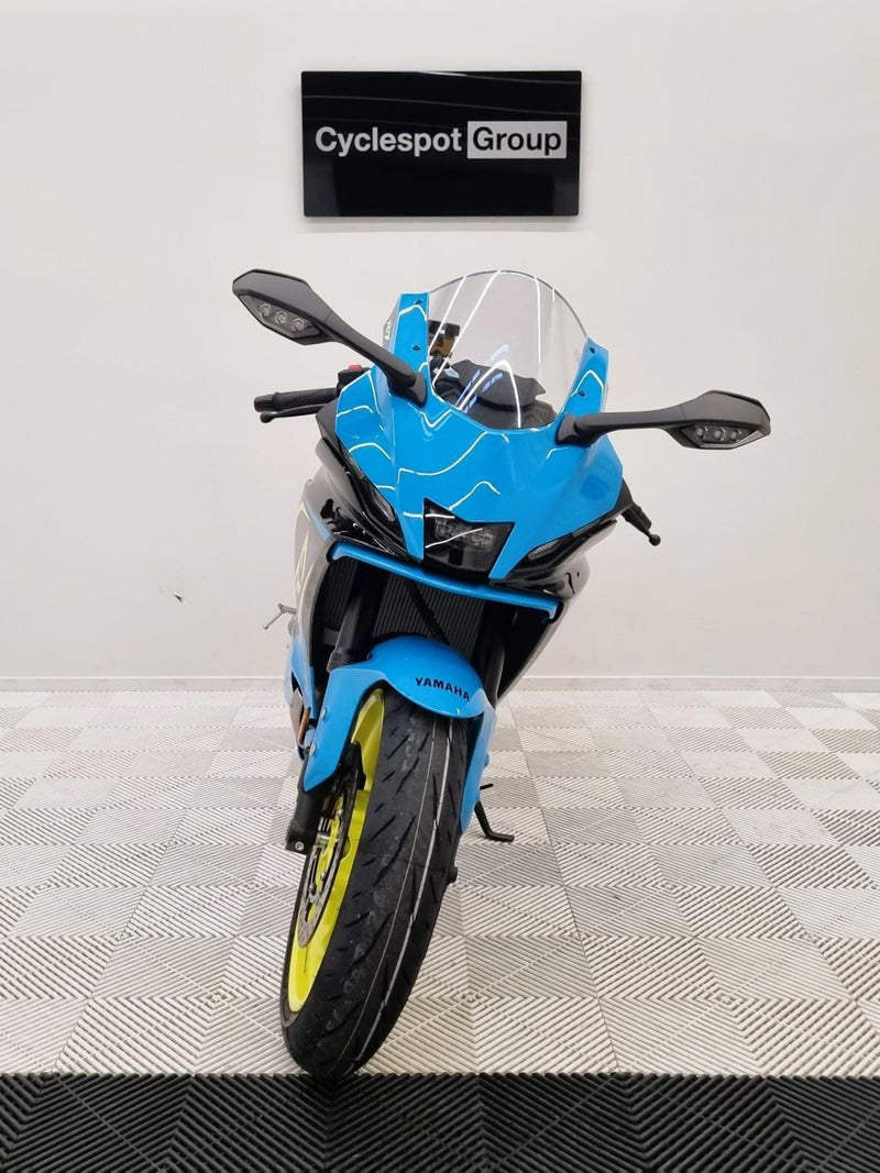 Load image into Gallery viewer, 2026 Yamaha R 7 High Output
