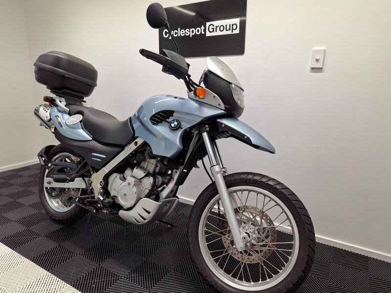 Load image into Gallery viewer, 2000 BMW GS F650
