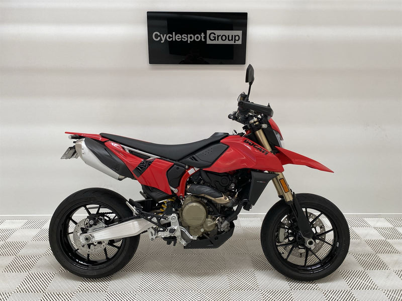 Load image into Gallery viewer, 2024 Ducati Hypermotard 698 Mono
