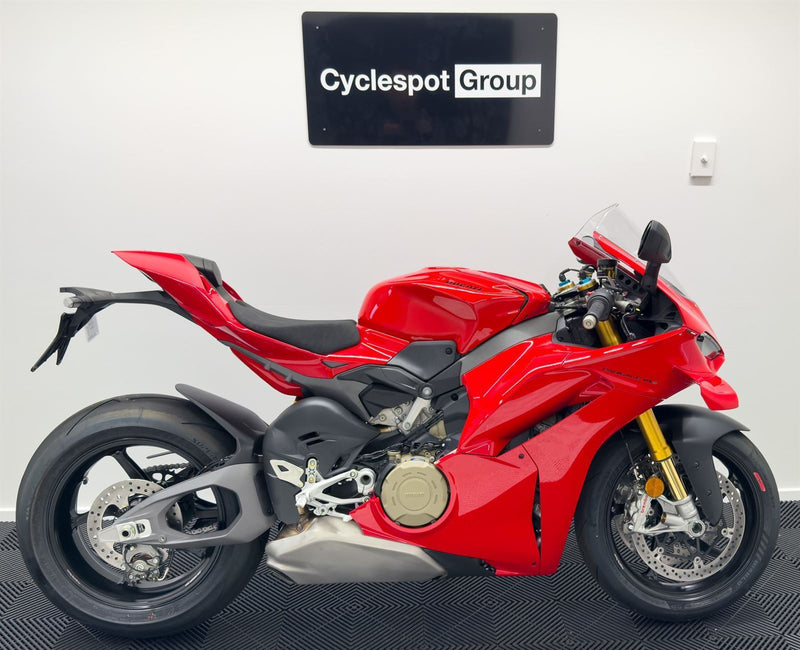 Load image into Gallery viewer, 2025 Ducati Panigale V4S
