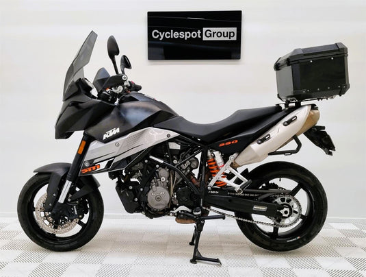 2011 KTM Duke 990 SMT
