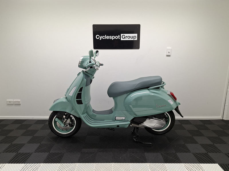 Load image into Gallery viewer, 2026 Vespa GTS 310
