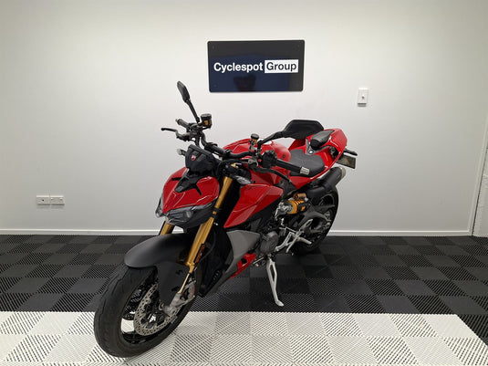 2026 Ducati Street Fighter V2S