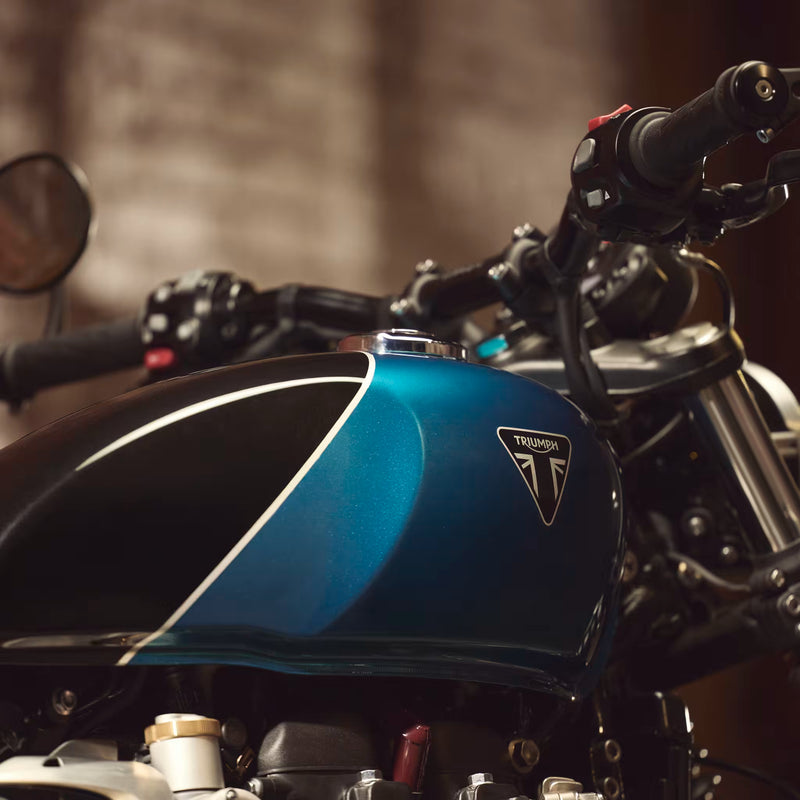 Load image into Gallery viewer, 2026 Triumph Bobber 1200
