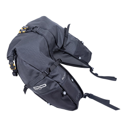 Giant Loop Coyote Saddlebag ’26 - Black (39L)