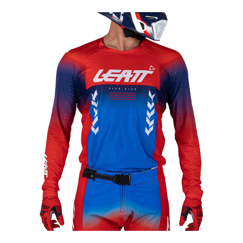 Load image into Gallery viewer, Leatt 2026 5.5 UltraWeld Jersey - Royal Blue / Red
