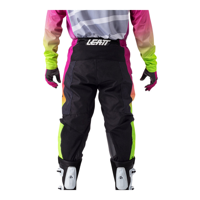 Load image into Gallery viewer, Leatt 2026 3.5 Ride Kit - Retro Pink
