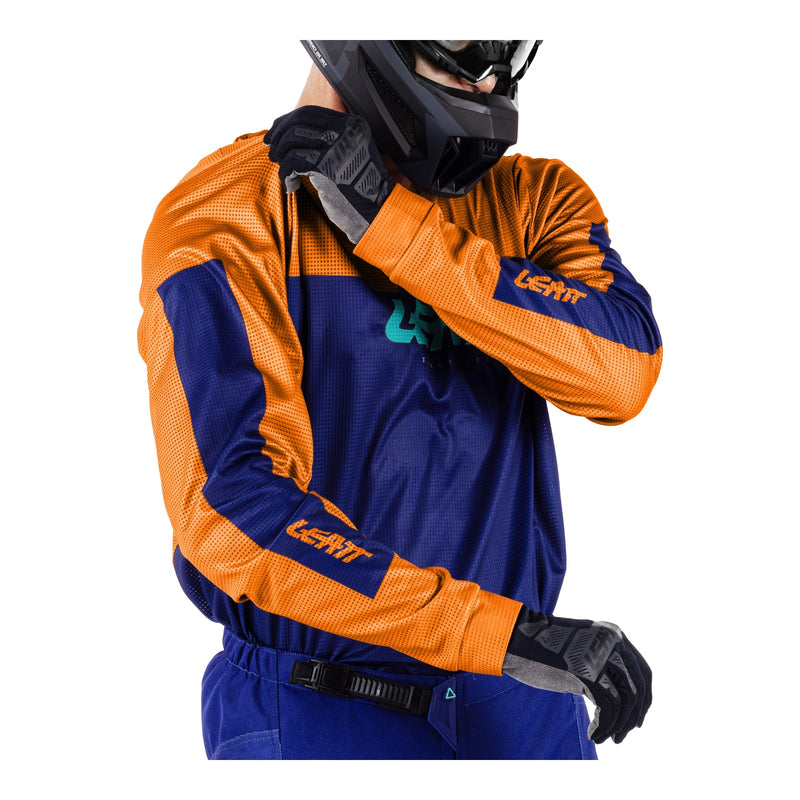 Load image into Gallery viewer, Leatt 2026 3.5 Junior Ride Kit - Orange
