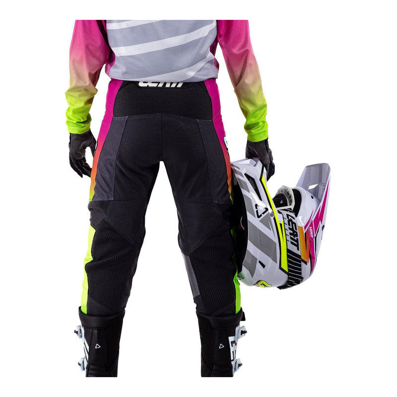 Load image into Gallery viewer, Leatt 2026 3.5 Junior Ride Kit - Retro Pink
