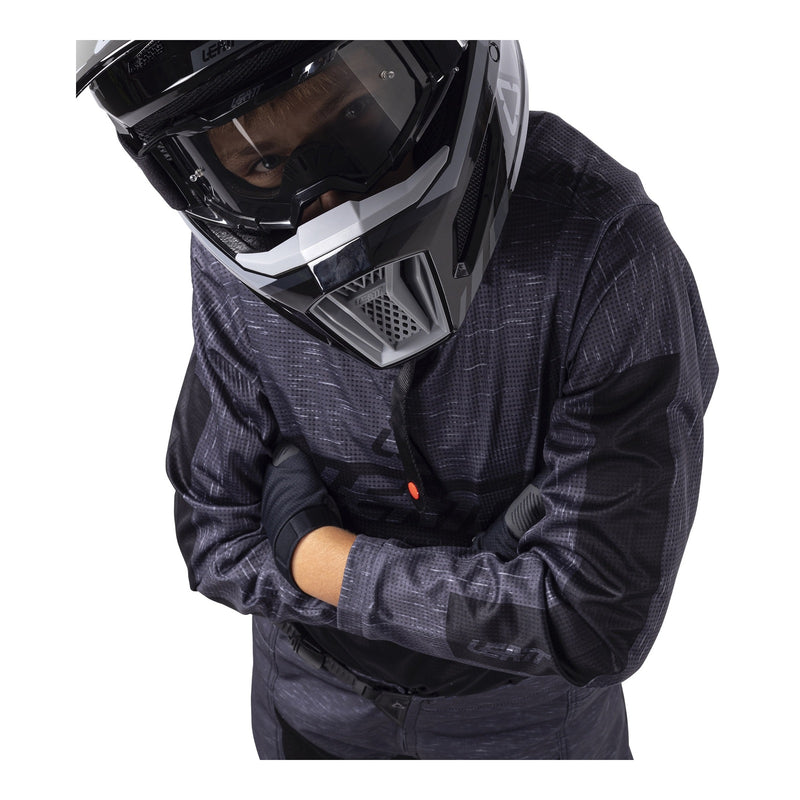 Load image into Gallery viewer, Leatt 2026 3.5 Junior Ride Kit - Stealth Black / Grey
