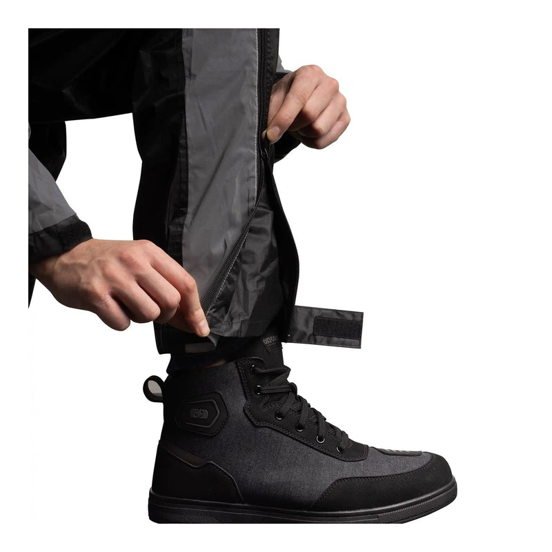 Load image into Gallery viewer, Oxford Rainseal 1-Piece Rain Suit - Bright / Black
