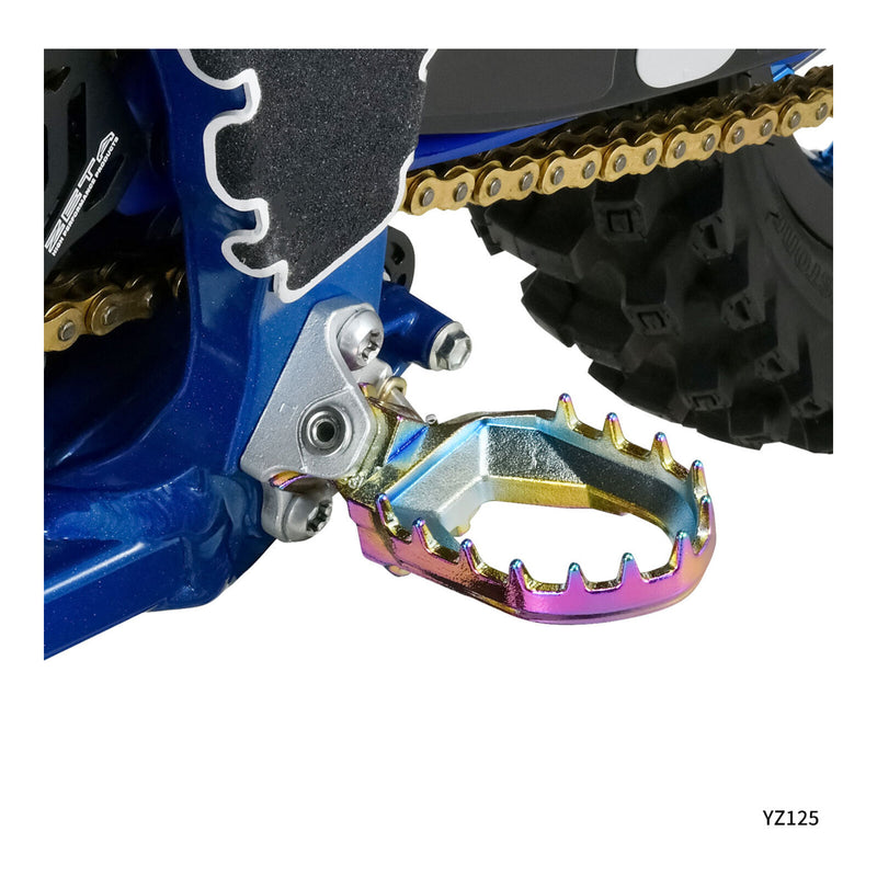 Load image into Gallery viewer, Zeta Max Foot Pegs 2-Stroke Yamaha YZ - Oil Slick

