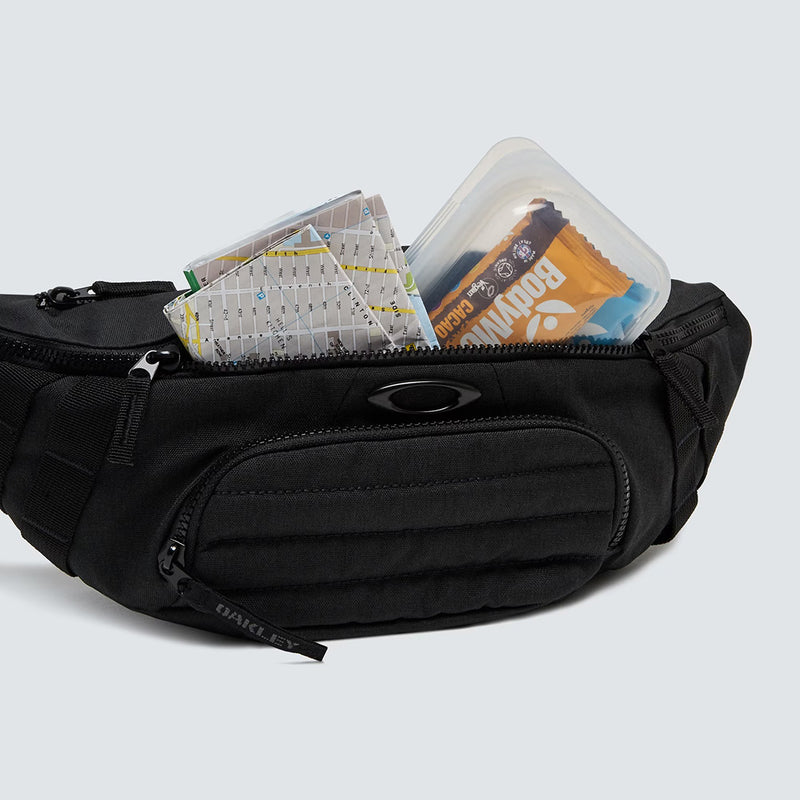 Load image into Gallery viewer, Oakley Enduro Belt Bag - Blackout
