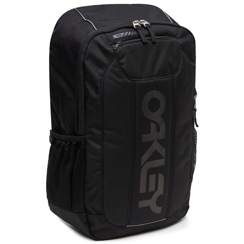 Load image into Gallery viewer, Enduro 3.0 20L Backpack Blackout
