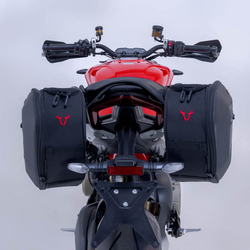 Load image into Gallery viewer, PRO BLAZE SADDLEBAGS SW MOTECH PRO SET DUCATI STREETFIGHTER V4 20-24
