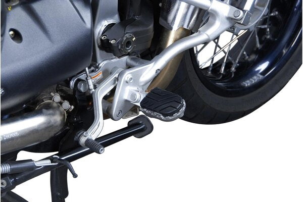 Load image into Gallery viewer, FOOTREST KIT SW MOTECH ION BENELLI BMW HONDA KAWASAKI KTM MOTO GUZZI SUZUKI
