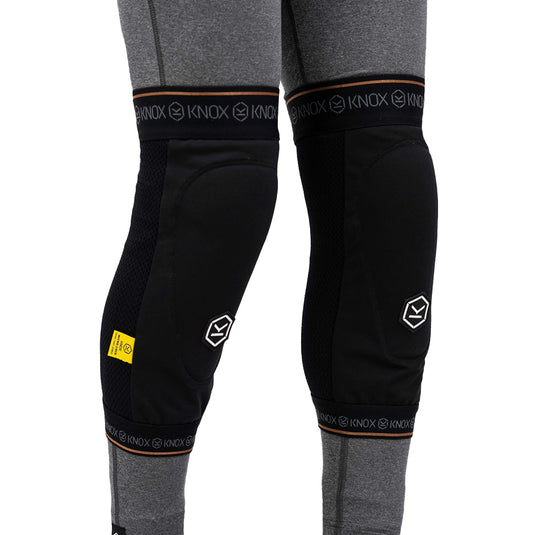 KNOX Action Pro Knee Guards - One Size / Unisex