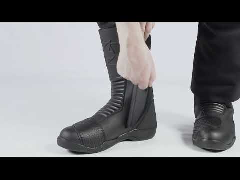 Load and play video in Gallery viewer, Oxford Tracker 2.0 Boots - Black
