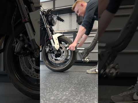 Load and play video in Gallery viewer, Oxford ZERO-G Front Dolly Paddock Stand
