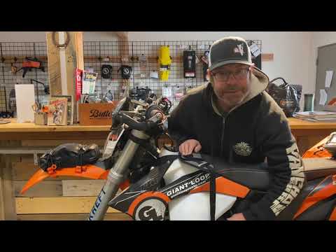 Load and play video in Gallery viewer, Giant Loop Buckin' Roll Tank Bag - Black
