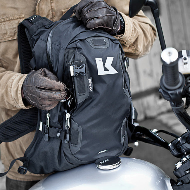 Load image into Gallery viewer, kriega-r20-lifestyle2
